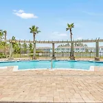Shadow Lake Luxury