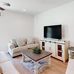 Shadow Lake Luxury