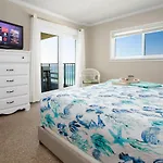 Beachfront & Free Beach Service-Master On Gulf!