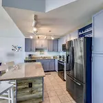 Beautiful Condo With Ocean View From 15Th Floor