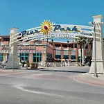 Luxury Calypso Tower 3! Free Beach Chair Service For 4! By Dolce Vita Getaways Pcb