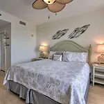 Comfy Pcb Condo With View And Private Beach Access!