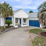 Luxurious 4Br Beach House With Pool