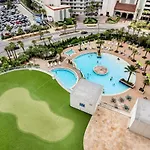 Laketown Wharf 938
