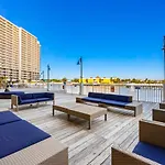 Laketown Wharf 938
