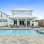 Pet Friendly Beach House - Totally Beachin By Panhandle Getaways
