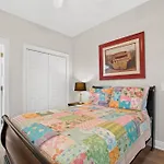Magnolia Hideout