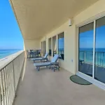 Luxurious Beachfront Condo With Beachside Pool Access And Free Wifi - Unit 1202