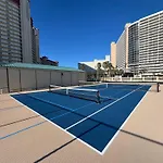 Sunbird Resort Ground Floor Gem With Ocean Views! Free Beach Chairs And Umbrella! By Dolce Vita Getaways Pcb