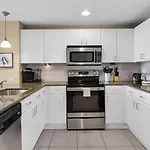 Ocean Front Grand Panama 2 Bd 2 Ba Unit 1006, Spectacular Amenities