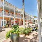 Oceanfront Pcb Condo With Beach Access And 2 Pools