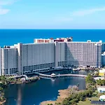 Laketown Wharf #626 By Nautical Properties