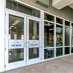 Laketown Wharf 116