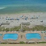 Comfortable High-Rise Condo With Beach Access - Unit 1404