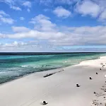 Oceanfront Couples Retreat With Direct Beach Access