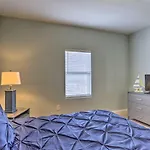 Pcb Resort Condo With Balcony Walk To Beach!