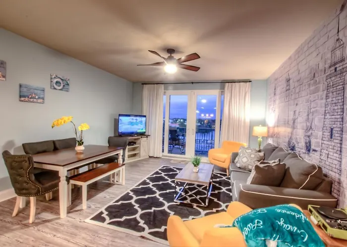 Laketown Wharf 429 By Aneliya