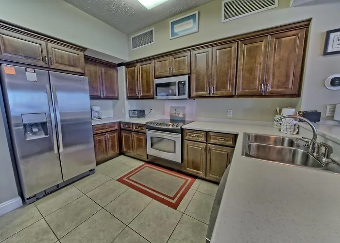 Wondrous Condo With Beach Access And Poolside Beach - Unit 2103
