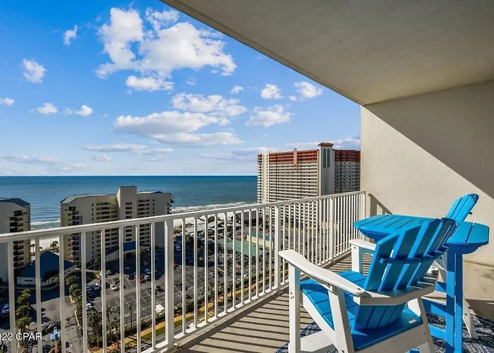 Beautiful Condo With Ocean View From 15Th Floor