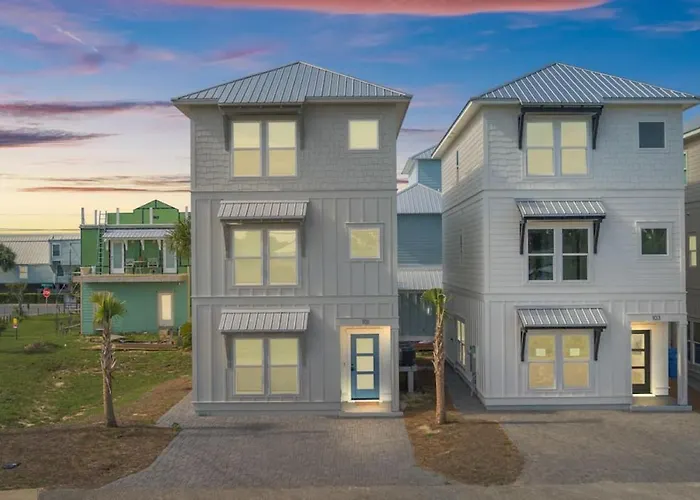 Lighthouse Landing-Your New Coastal Haven Just A Short Walk To The Waves