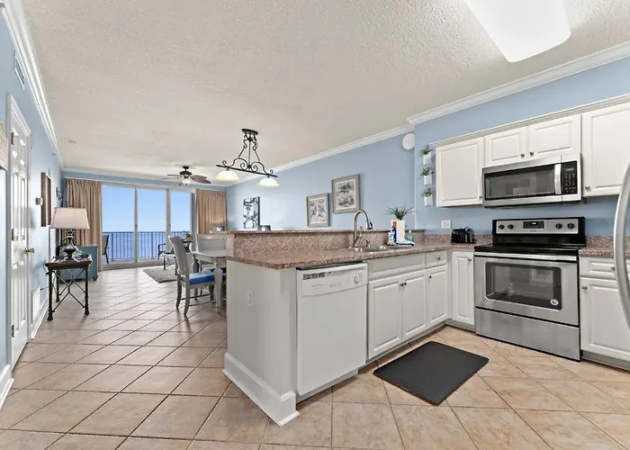 Twin Palms 1705