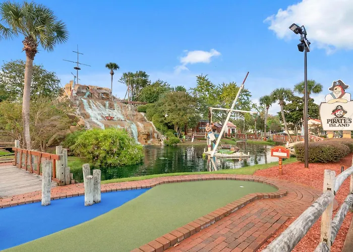 Water Park On-Site! 2 Beachfront Master Suites! Corner Balcony Views!