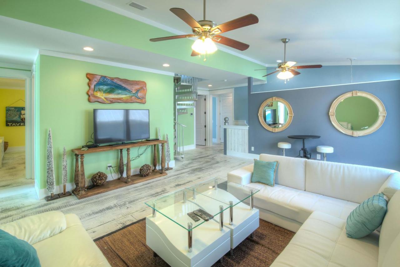 Making Waves - Huge Heated Beachfront Pool Hot Tub! In Pcb! *