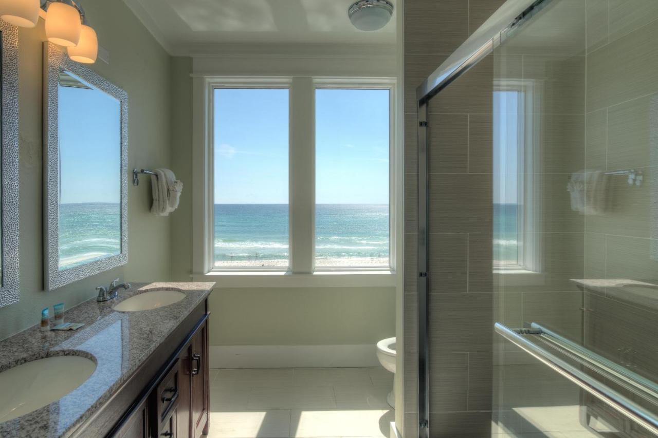 Making Waves - Huge Heated Beachfront Pool Hot Tub! In Pcb! *