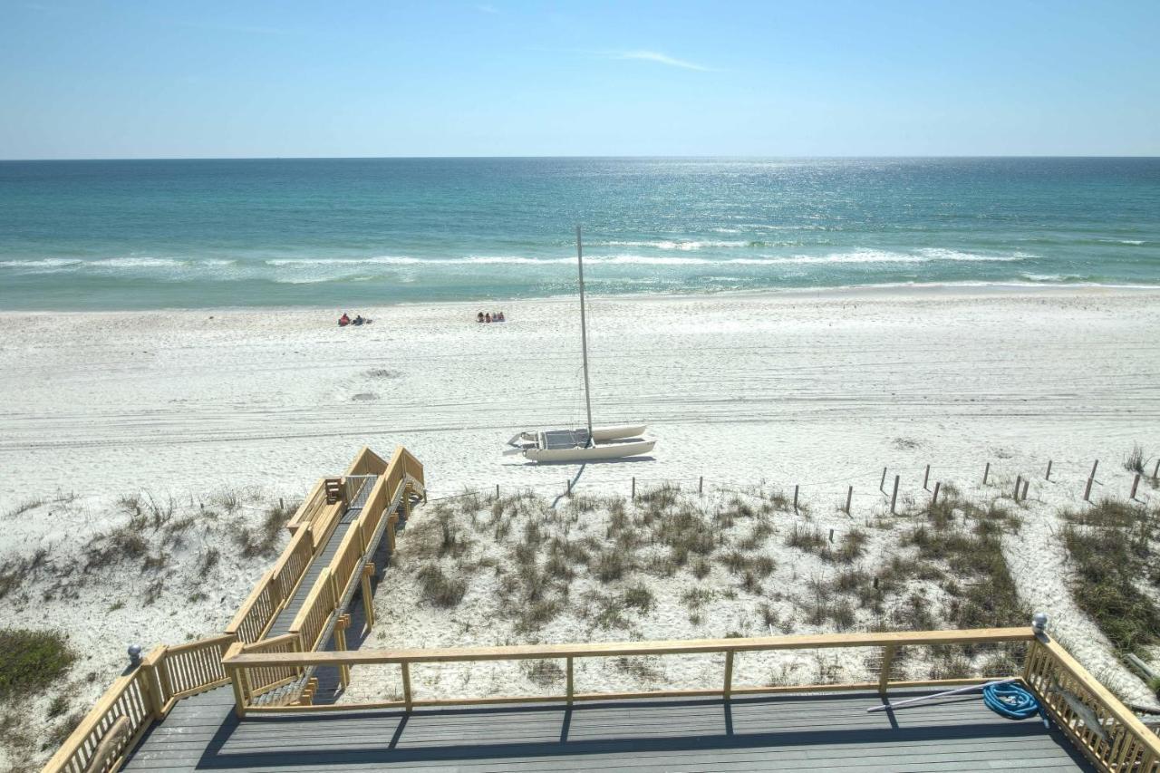 Making Waves - Huge Heated Beachfront Pool Hot Tub! In Pcb!