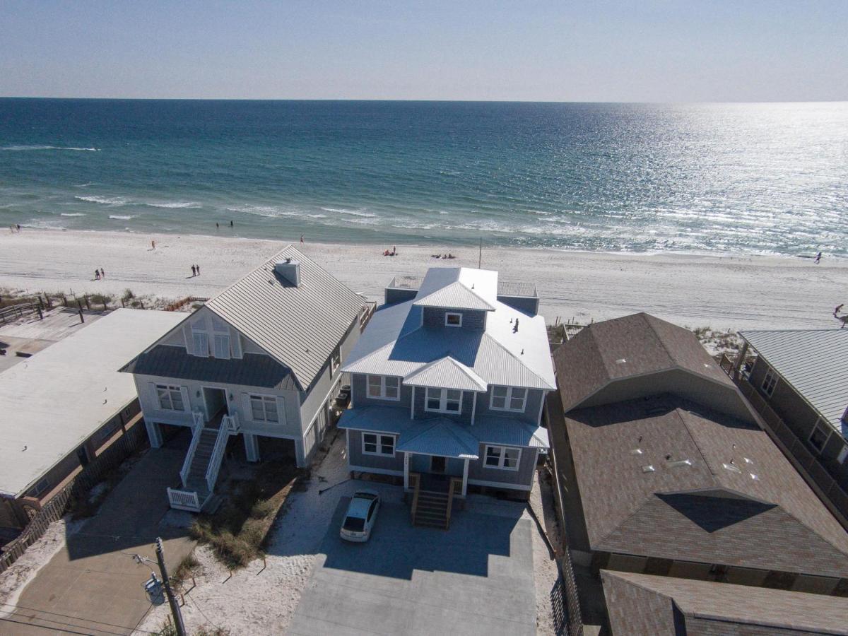 Holiday home Making Waves - Huge Heated Beachfront Pool Hot Tub! In Pcb! *
