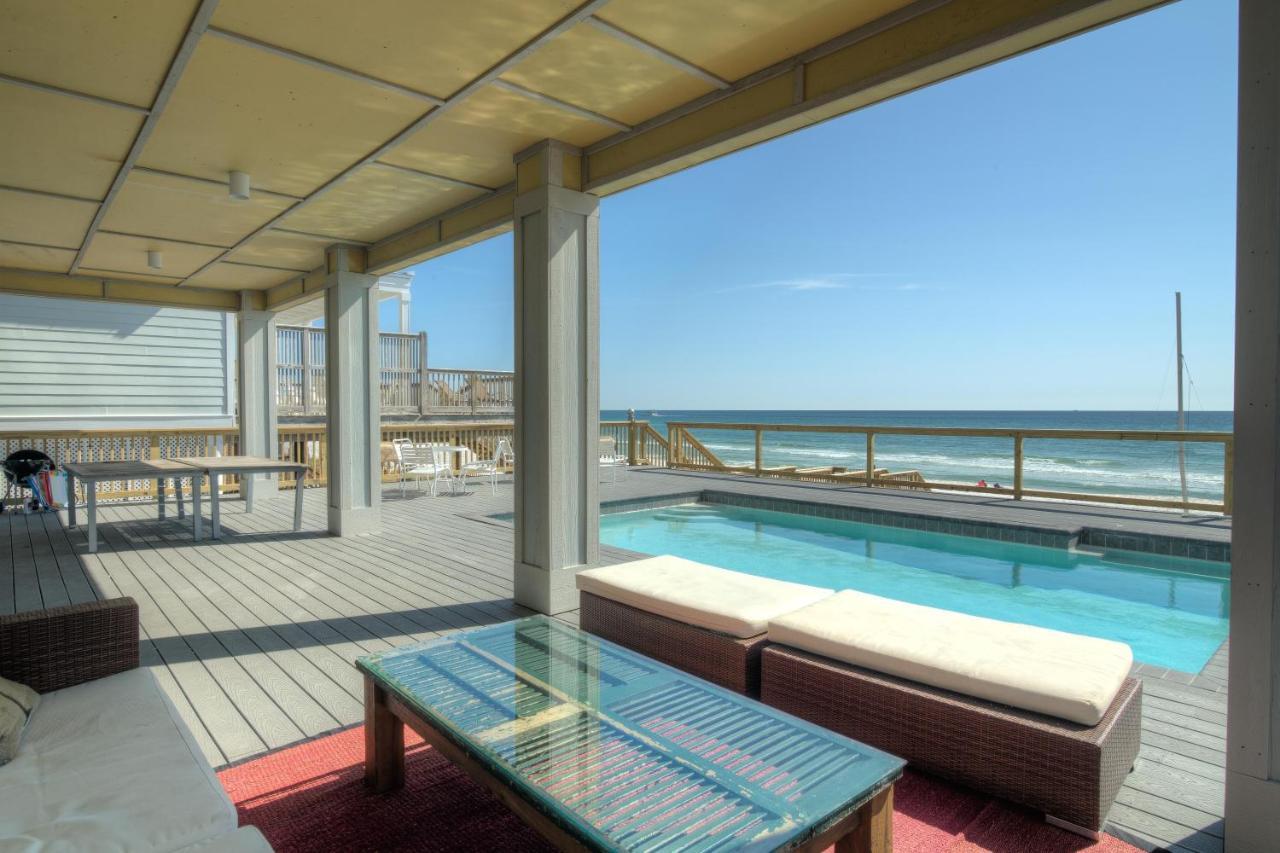 Holiday home Making Waves - Huge Heated Beachfront Pool Hot Tub! In Pcb! *