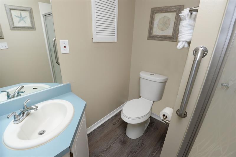 Gulf Highlands 109, 2 Bedrooms, Heated Pool Access, Wifi, Sleeps 6 Panama City Beach