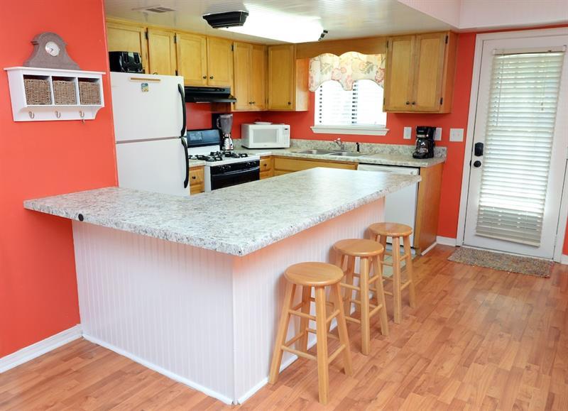 Gulf Highlands 109, 2 Bedrooms, Heated Pool Access, Wifi, Sleeps 6 *