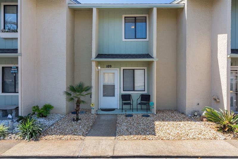 Gulf Highlands 109, 2 Bedrooms, Heated Pool Access, Wifi, Sleeps 6