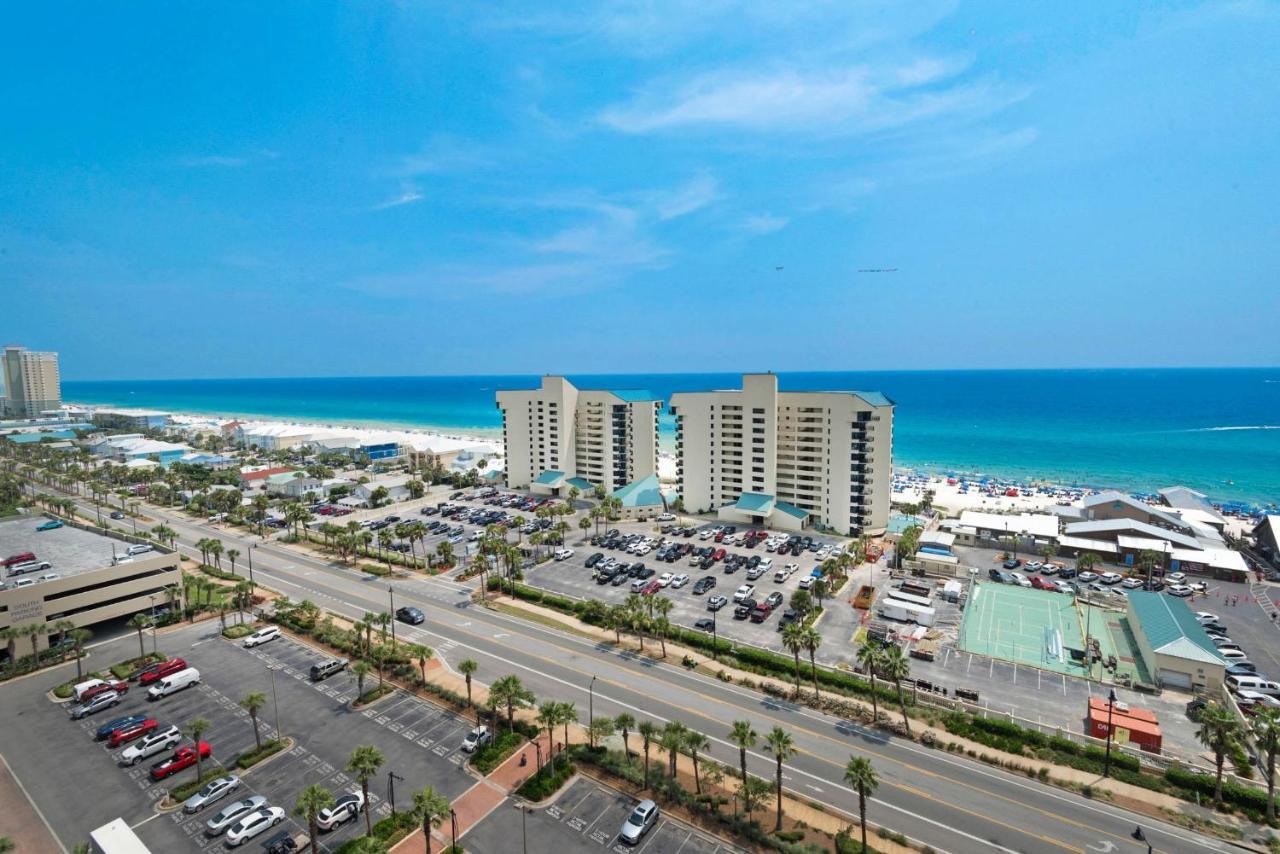 Laketown Wharf 1326 Apartment