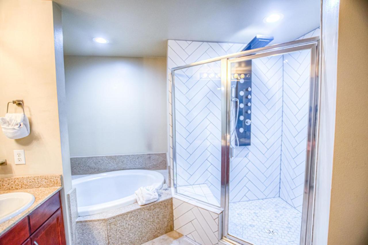 Next To The 10th Floor Pool - Laketown Wharf 1032- 2 Bd Bunks, 2ba, And Amazing Amenities! * Panama City Beach