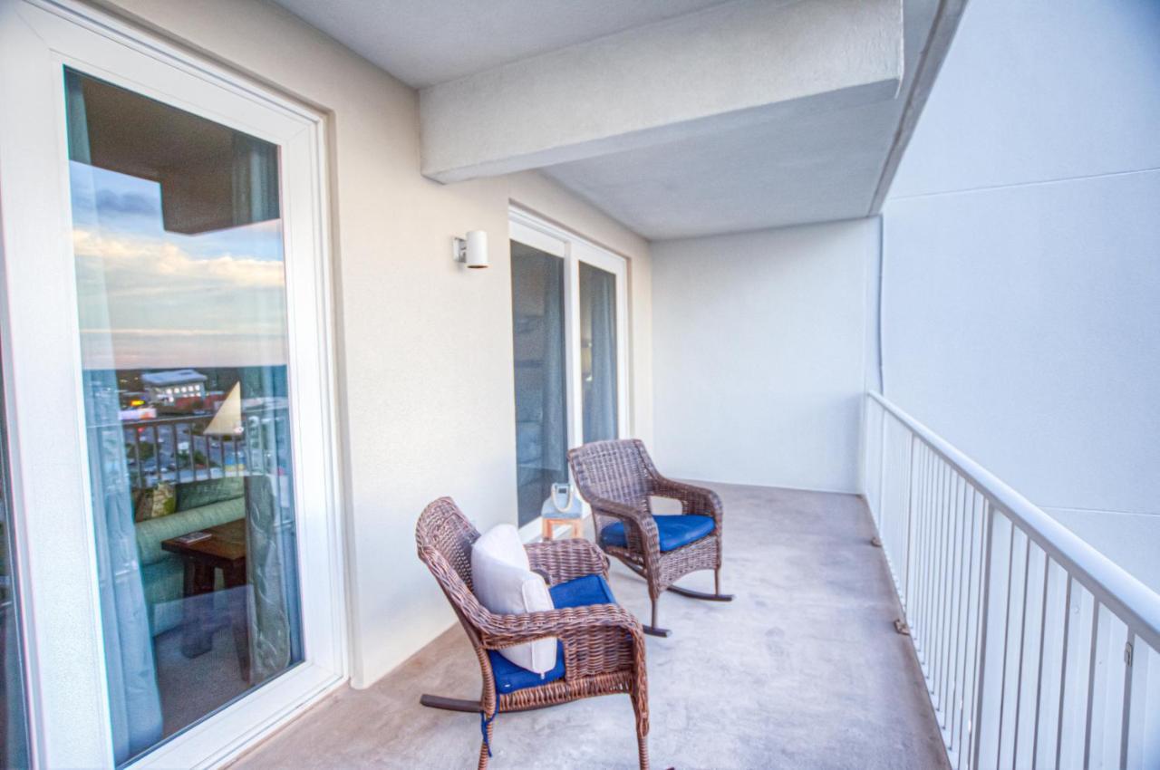 Next To The 10th Floor Pool - Laketown Wharf 1032- 2 Bd Bunks, 2ba, And Amazing Amenities!
