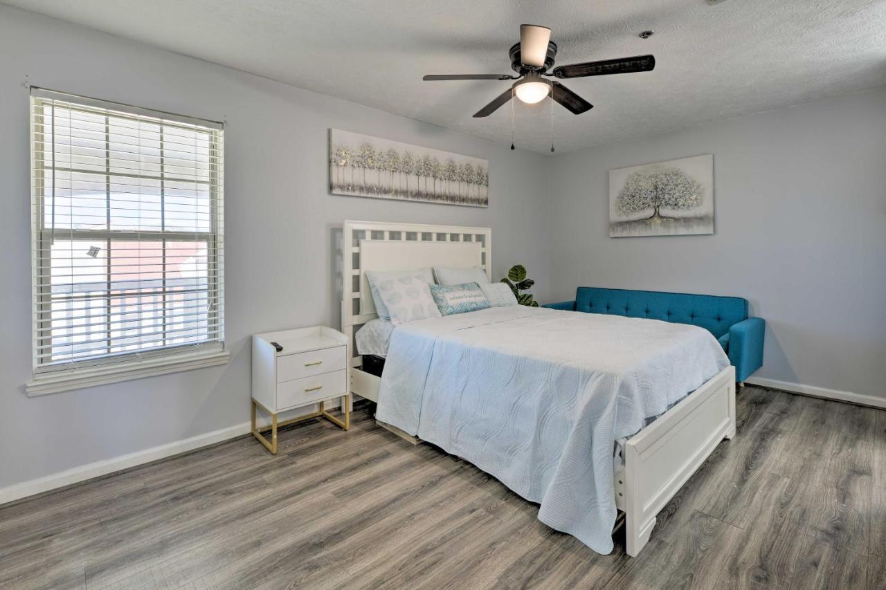 Convenient With Hot Tub - Walk To Beach! Panama City Beach