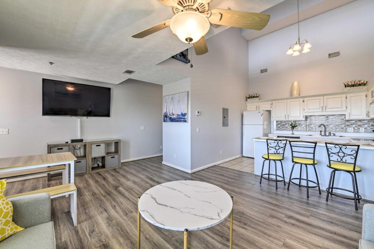 Apartment Convenient With Hot Tub - Walk To Beach!