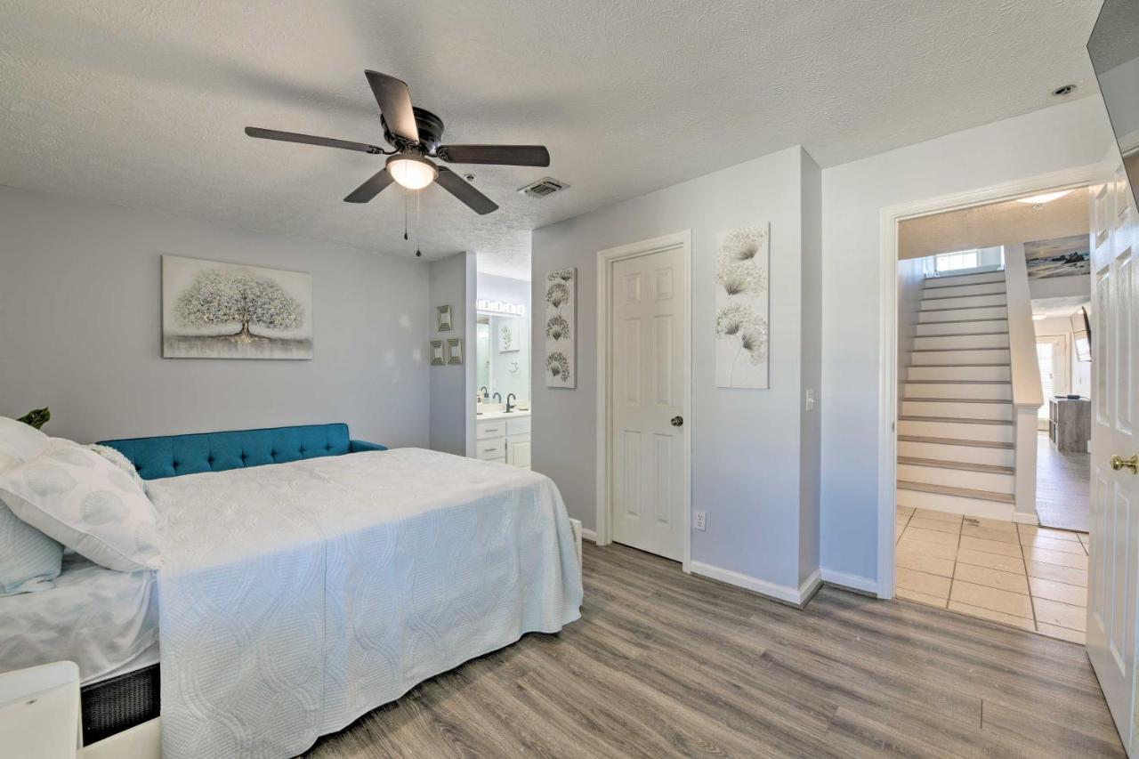 Apartment Convenient With Hot Tub - Walk To Beach!