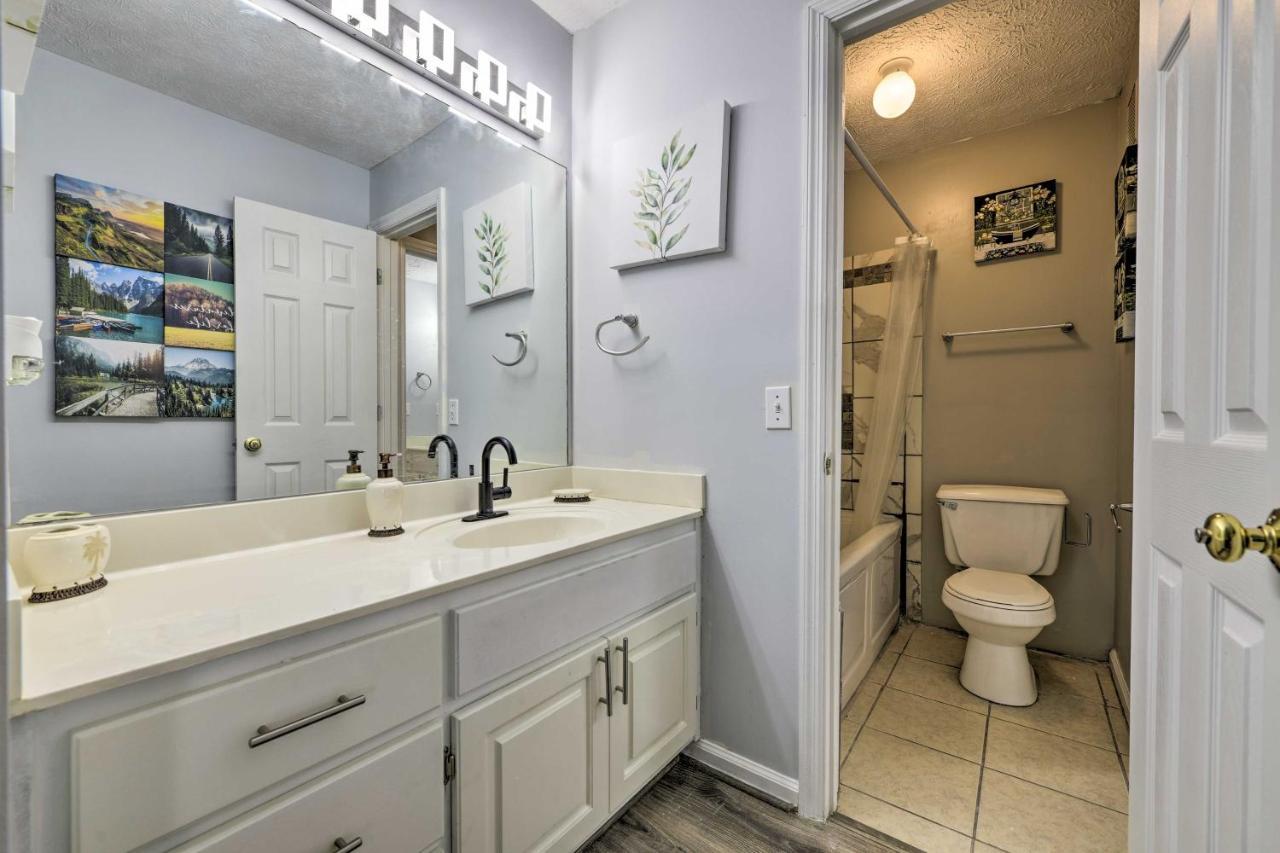 Convenient With Hot Tub - Walk To Beach! *