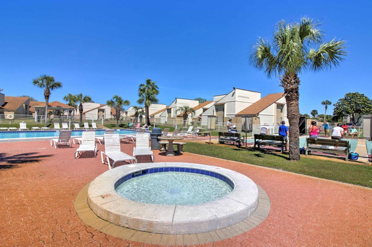 Apartment Convenient With Hot Tub - Walk To Beach! Panama City Beach