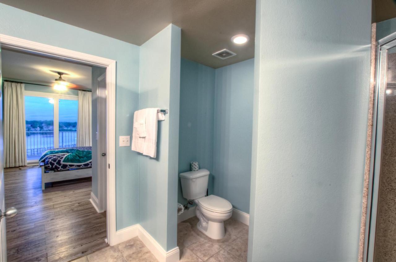 Laketown Wharf 429 By Aneliya Holiday home *