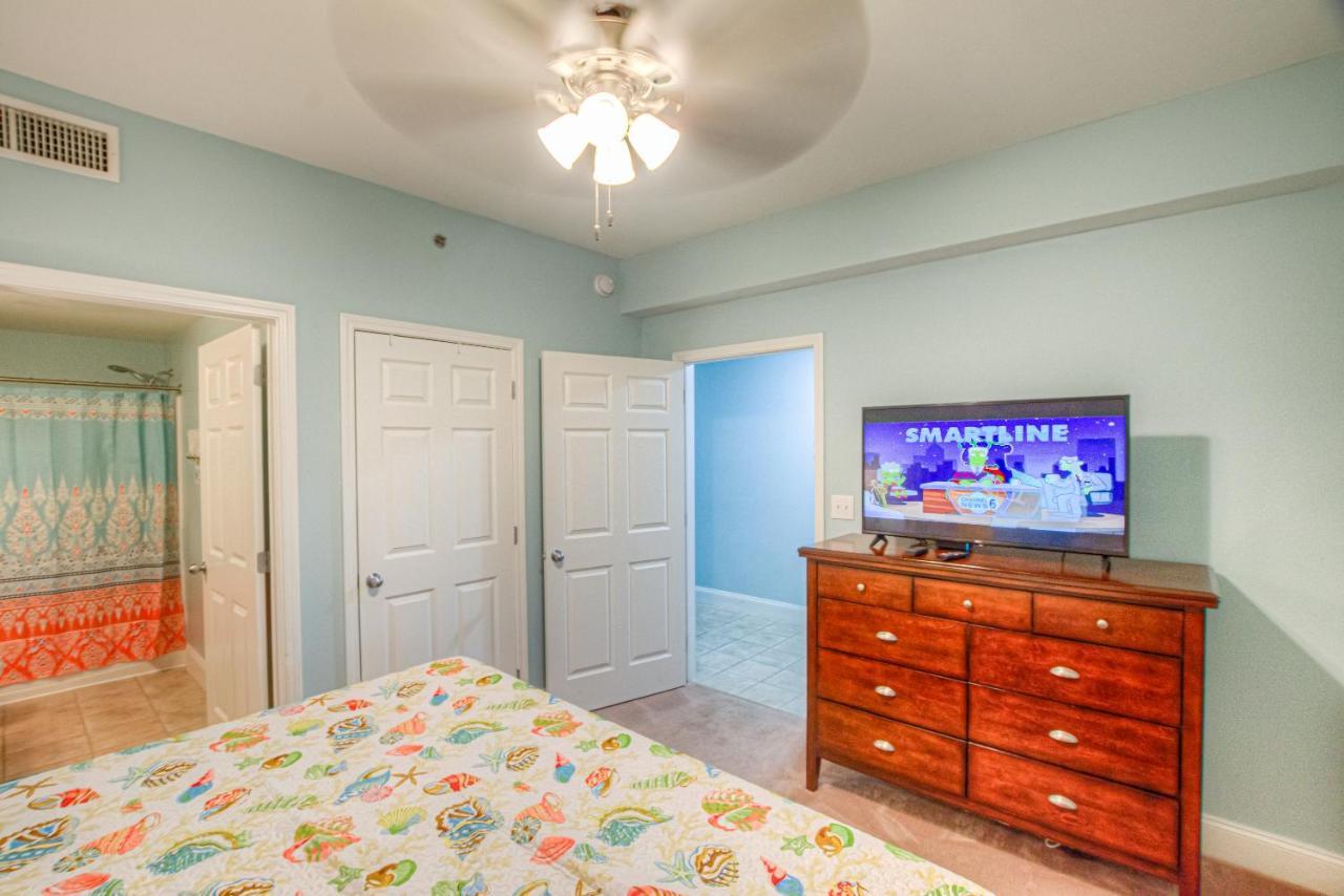 Amazing Style, Laketown Wharf 1305 -1bd, 2ba Amenities And Location!
