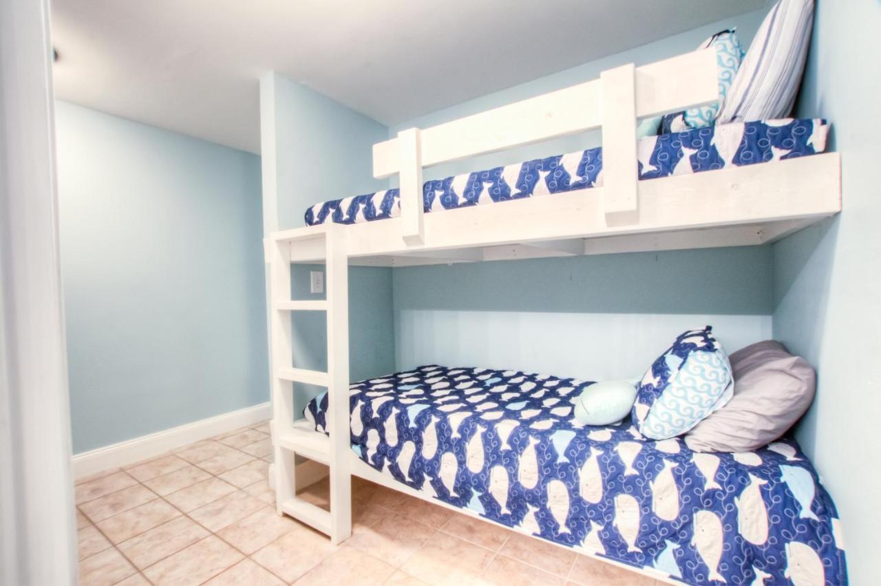 Laketown Wharf 1136 By Aneliya Holiday home *