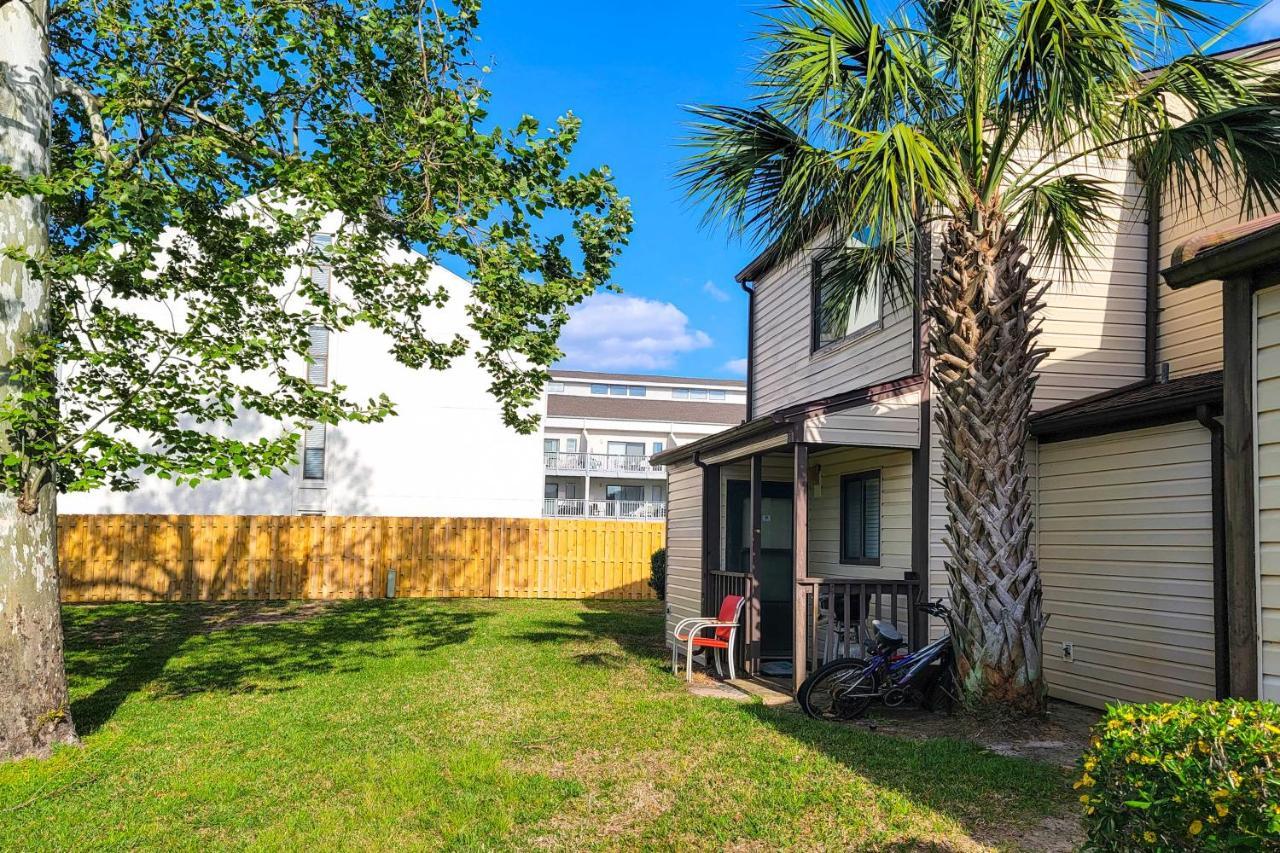 Holiday home Beautiful Pcb Townhome Balcony And Amenities *