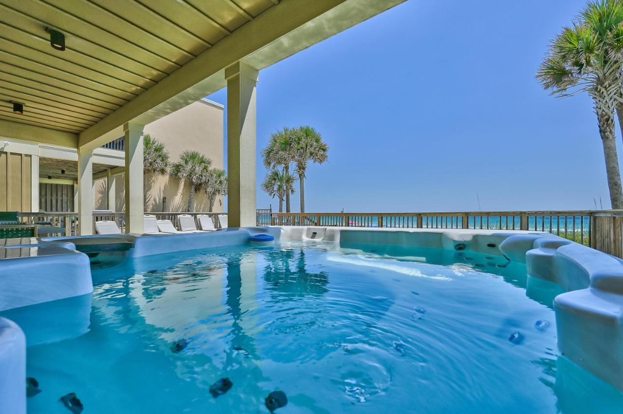 Fin - Heated Pool Hot Tub! Game Tables! Beachfront!!!