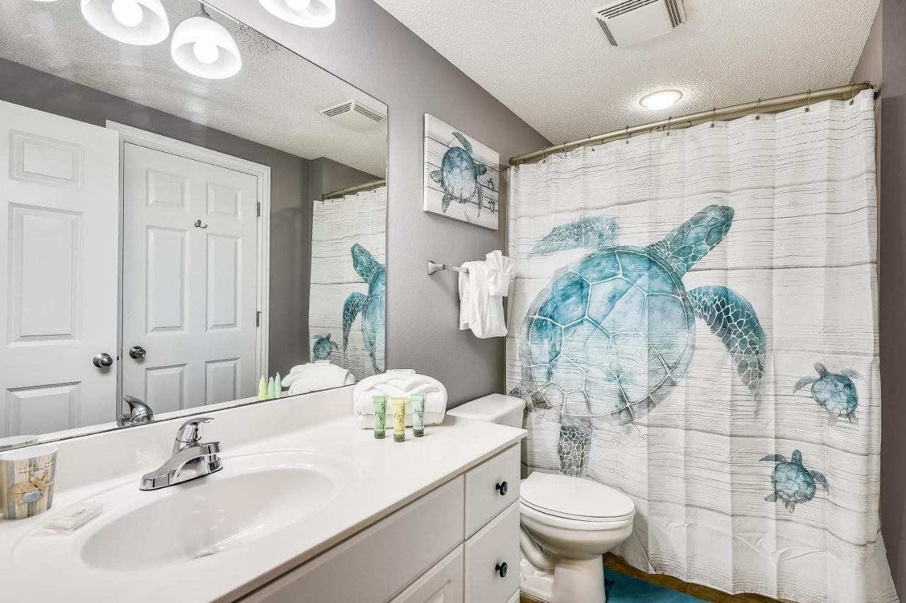 Majestic #204-2 By Book That Holiday home *
