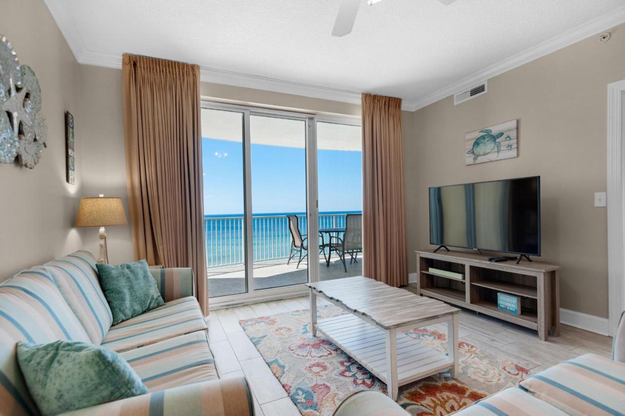 Ocean 1102 Apartment