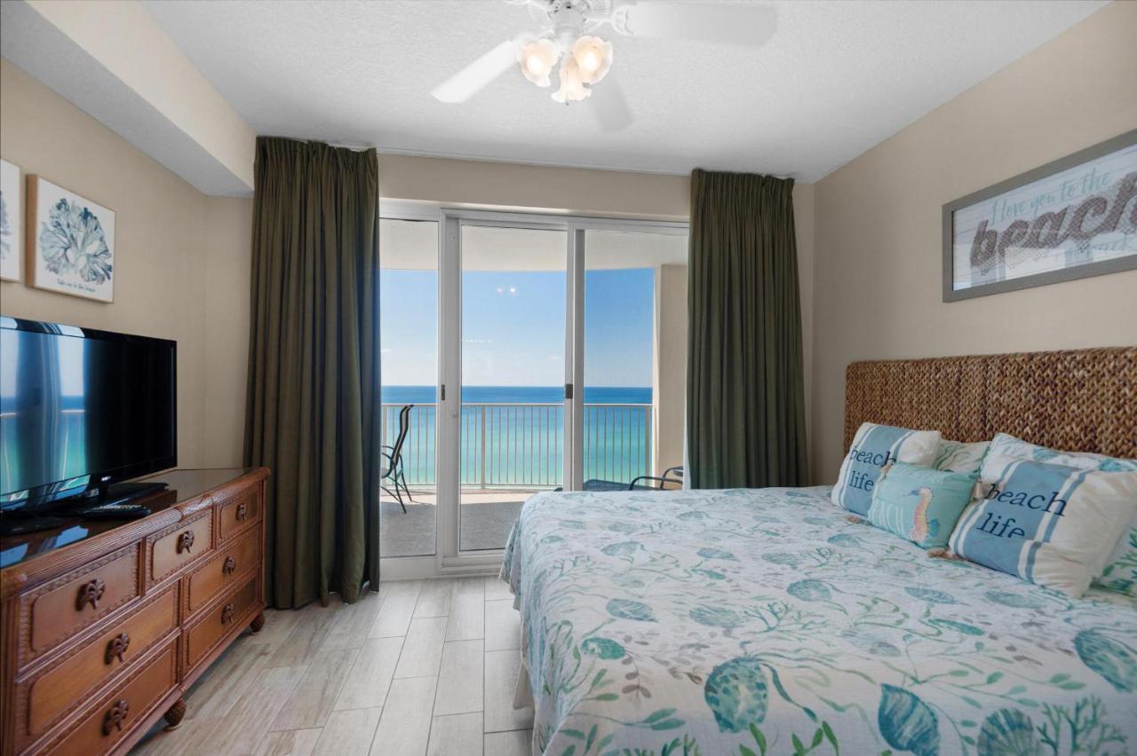 Ocean 1102 Apartment
